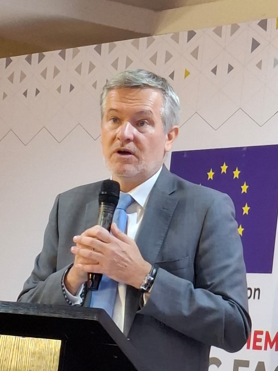 EDITORS VS. FAKE NEWS: NIGERIA’S NEW FACT-CHECK FORCE IS&nbsp;HERE