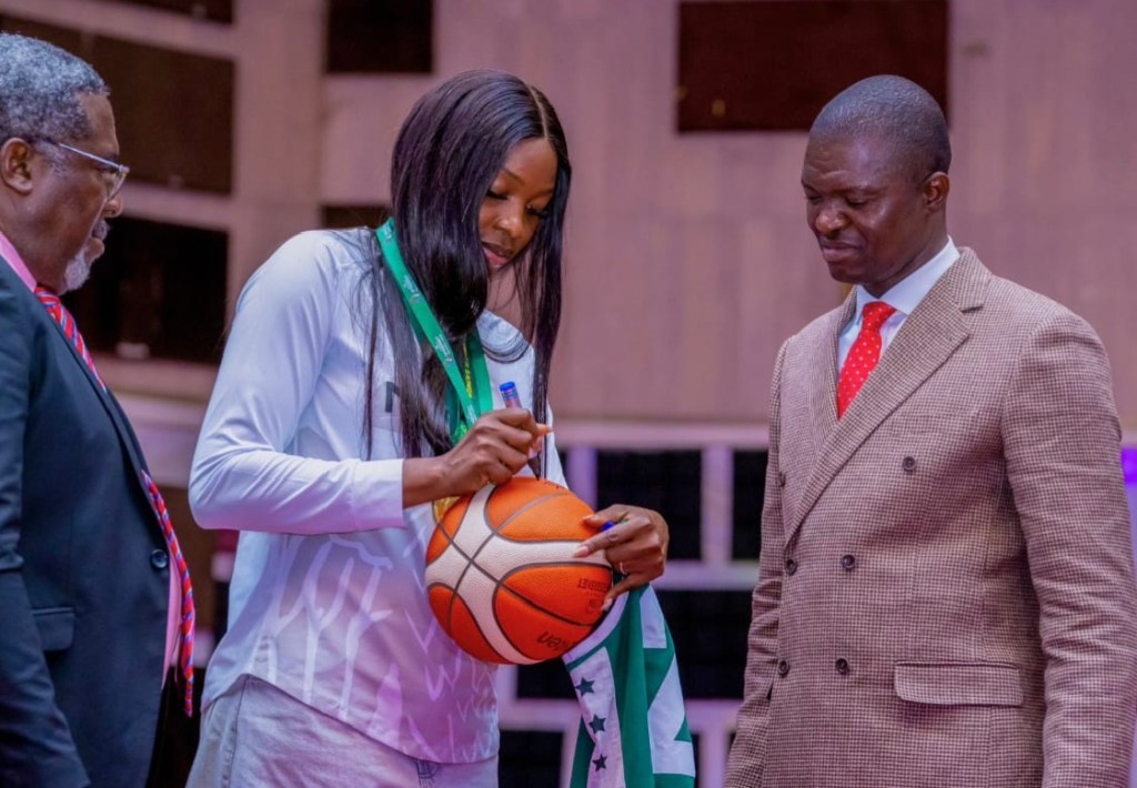 EBONYI GOV REWARDS D’TIGRESS STAR BLESSING EJIFOR WITH ₦30M, HOUSE &&nbsp;HONOURS