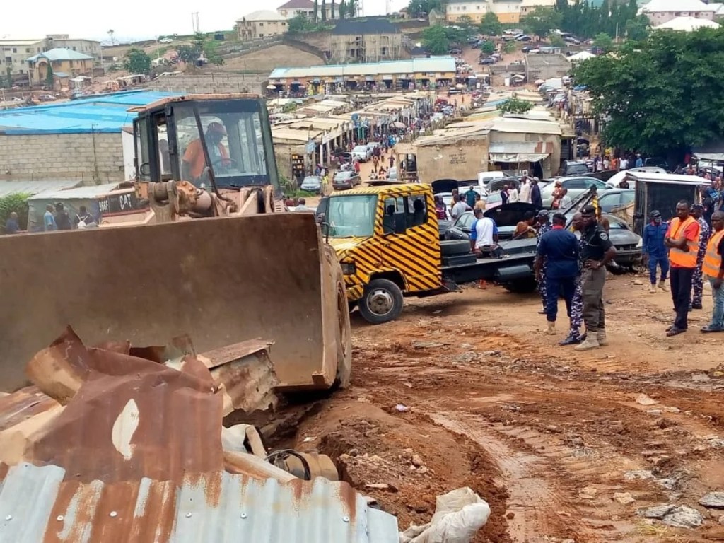 FCTA STEPS UP SHANTY CLEARANCE TO ROOT OUT CRIMINAL HIDEOUTS IN&nbsp;ABUJA