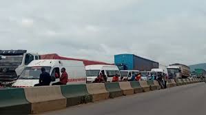 GRIDLOCK EASES ON ABUJA-LOKOJA HIGHWAY AS FRSC OPENS SECOND&nbsp;LANE