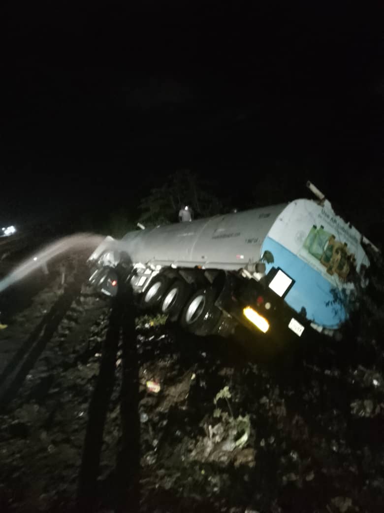 SWIFT FIRE SERVICE ACTION PREVENTS TANKER EXPLOSION IN&nbsp;KWARA