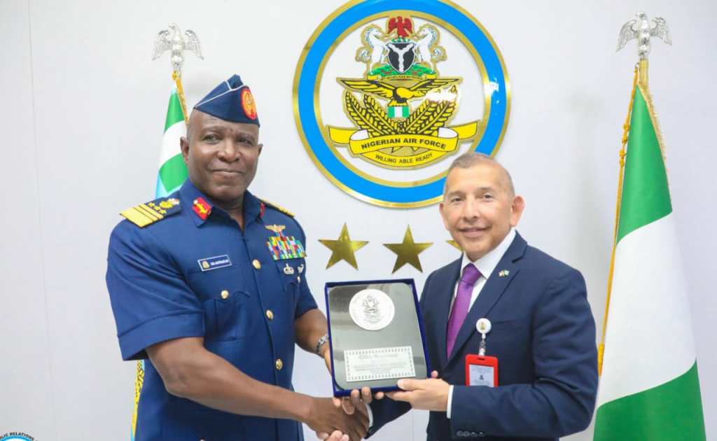 US, NIGERIAN AIR FORCES LINK UP FOR SHARPER COUNTER-TERROR&nbsp;HITS
