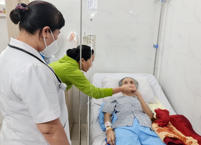 VIETNAM PROPOSES WAIVING HOSPITAL FEES FOR NEAR-POOR AND ELDERLY FROM&nbsp;2027