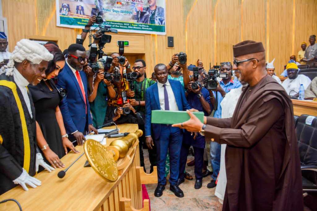 OGUN ASSEMBLY GREENLIGHTS N1.668T 2026 BUDGET – SWIFT PASSAGE FOR ABIODUN’S&nbsp;VISION!