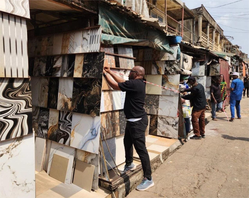 ONITSHA COUNCIL SEALS 200 SHOPS OVER MONDAY SIT-AT-HOME&nbsp;DEFIANCE