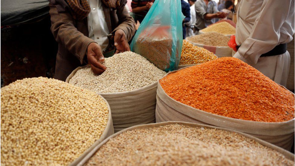 LAGOS RESIDENTS SAY CHEAPER FOOD DOESN’T MEAN EASIER LIVING