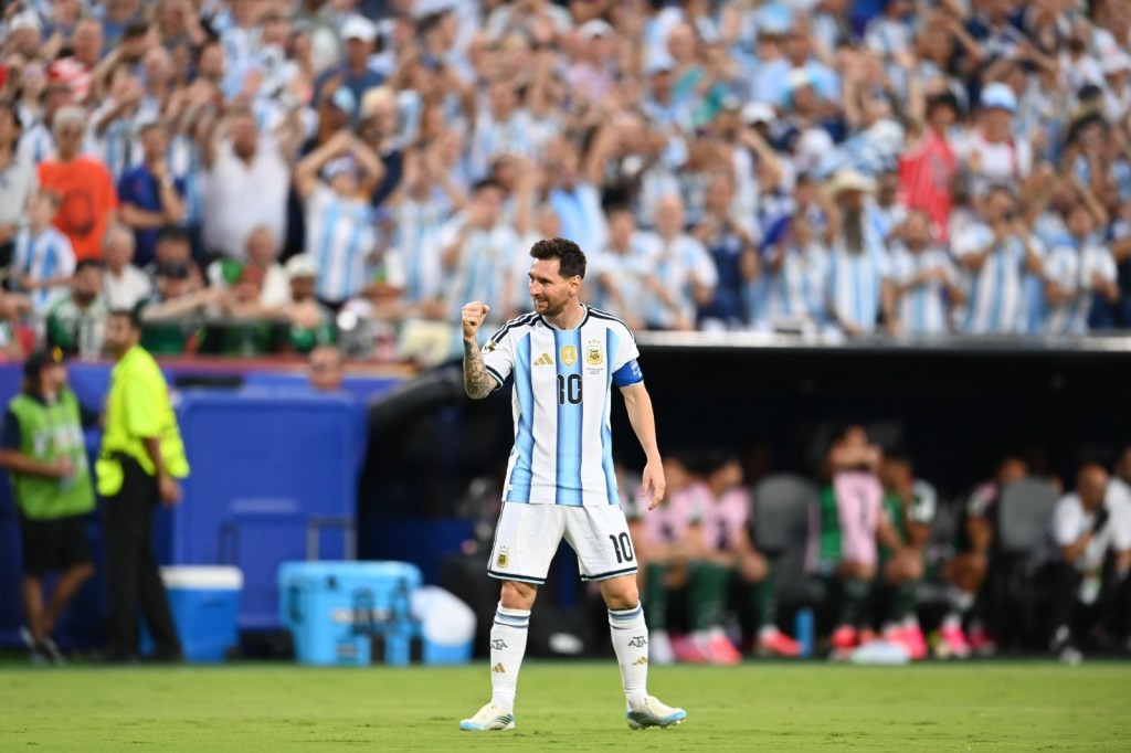 MESSI HAT-TRICK POWERS ARGENTINA TO 3-0 WIN OVER ALGERIA IN WORLD CUP&nbsp;OPENER