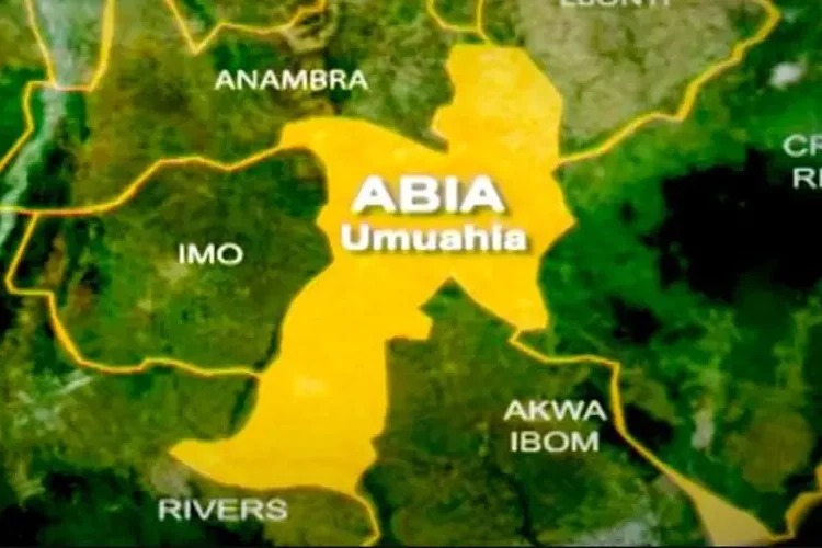 RENEWED HOPE MEDIA TOUR INSPECTS KEY ROAD, HOUSING PROJECTS IN&nbsp;ABIA