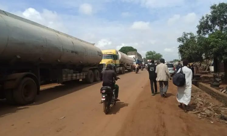 BANDITRY: PROTESTERS BLOCK MOKWA-BIDA HIGHWAY, DEMAND&nbsp;ACTION